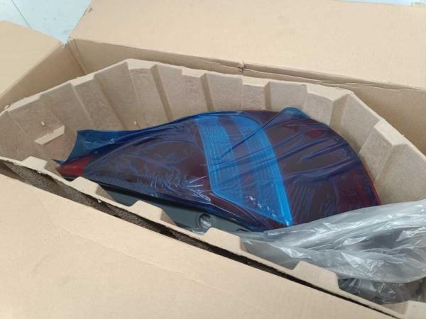 FEU ARRIERE DROIT HYUNDAI - Vue 1